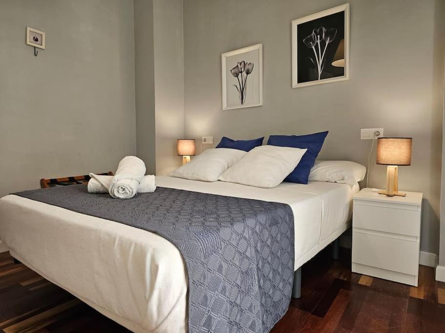 Cms Pena Historical Building Apartment มาลากา ภายนอก รูปภาพ