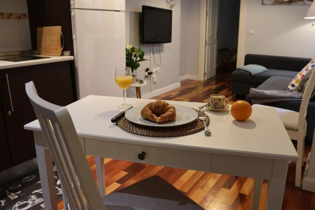 Cms Pena Historical Building Apartment มาลากา ภายนอก รูปภาพ